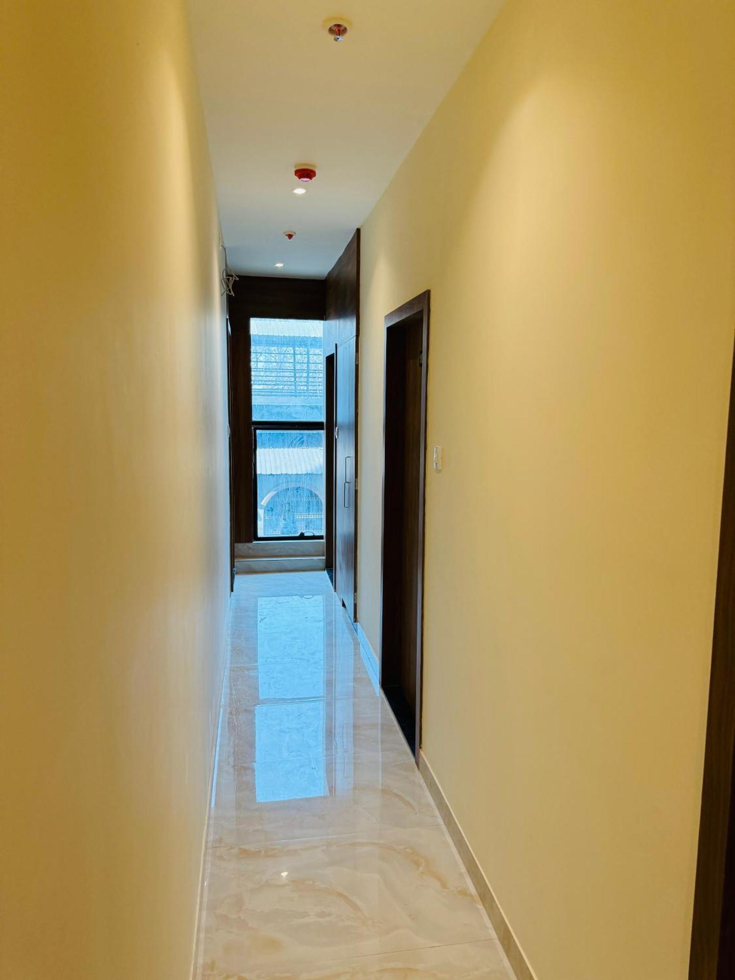 Hotel Bellamont Mumbai Exterior photo