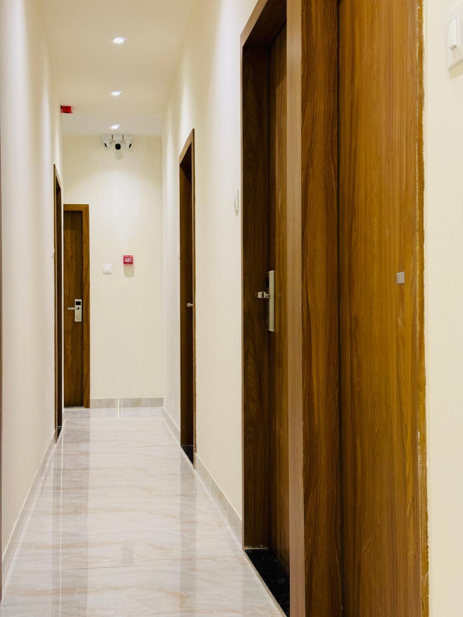 Hotel Bellamont Mumbai Exterior photo
