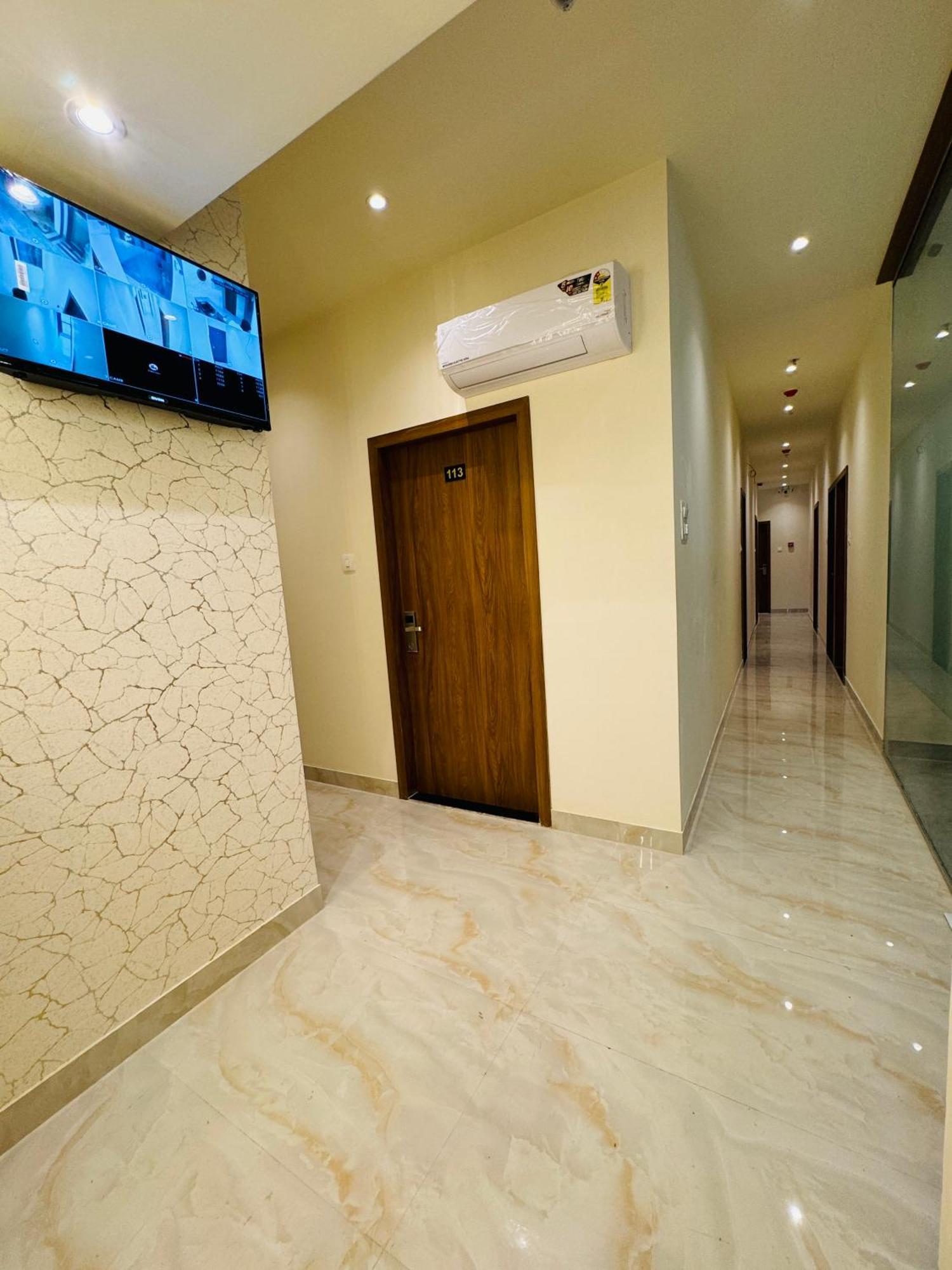 Hotel Bellamont Mumbai Exterior photo