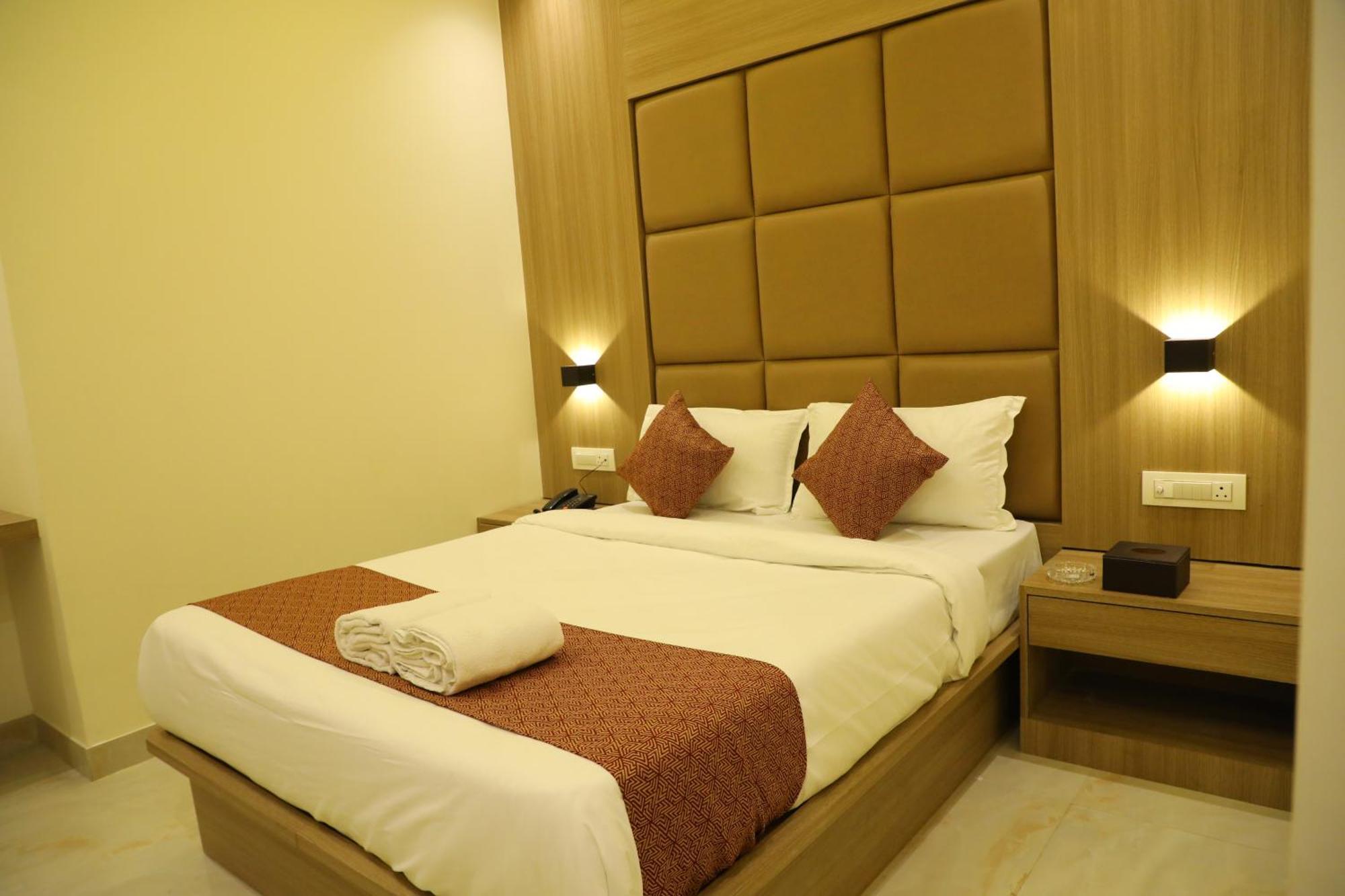 Hotel Bellamont Mumbai Exterior photo